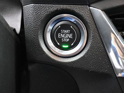 Used 2025 Buick Encore GX Preferred AWD/4WD image 32