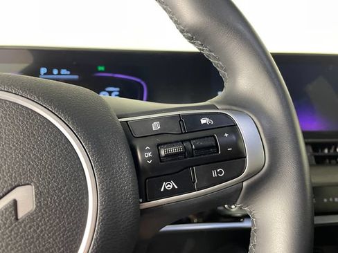 Used 2025 Kia Sportage X-Line w/ Premium Package AWD/4WD image 10