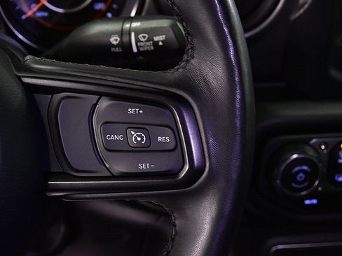 Used 2023 Jeep Wrangler Sport S image 17