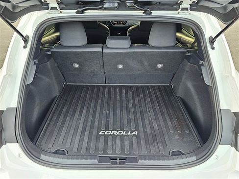 Used 2022 Toyota Corolla SE image 29