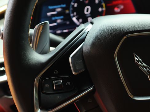 Used 2020 Chevrolet Corvette Stingray Preferred Cpe w/ 2LT Preferred Equipment Group RWD image 22