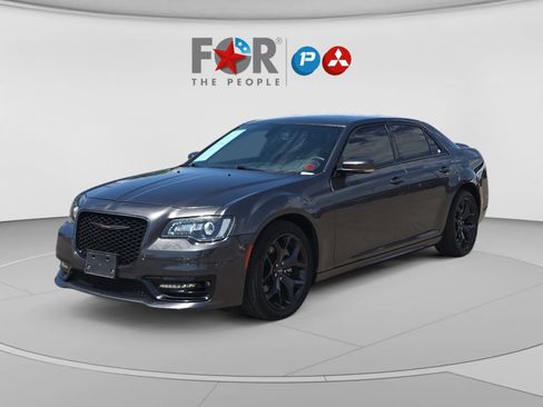 Used 2022 Chrysler 300 S RWD image 1
