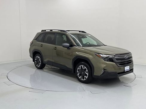 Certified 2026 Subaru Forester Premium image 8