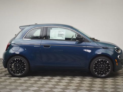 New 2026 FIAT 500 e Icona w/ Quick Order Package 21R FWD image 4