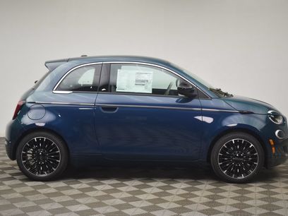 New 2026 FIAT 500 e Icona w/ Quick Order Package 21R