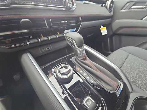 New 2025 Chevrolet Colorado Z71 AWD/4WD image 16