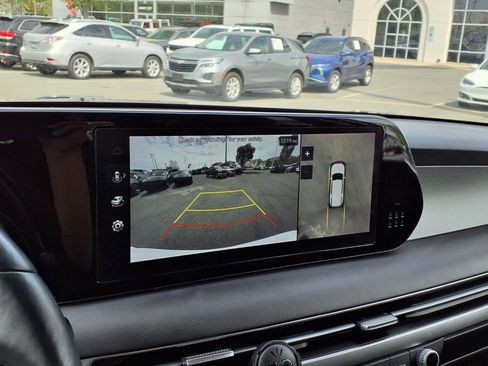 Used 2024 Hyundai Palisade SEL FWD image 4
