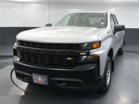 Used 2020 Chevrolet Silverado 1500 W/T w/ WT Value Package AWD/4WD image 12