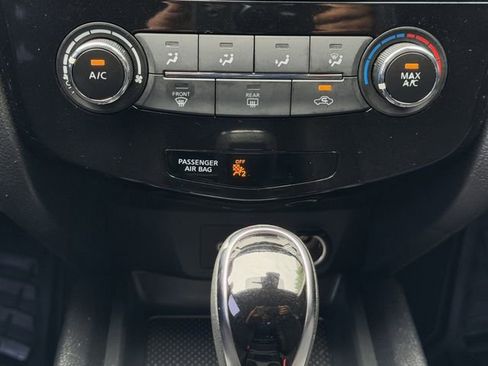Used 2021 Nissan Rogue Sport S FWD image 19