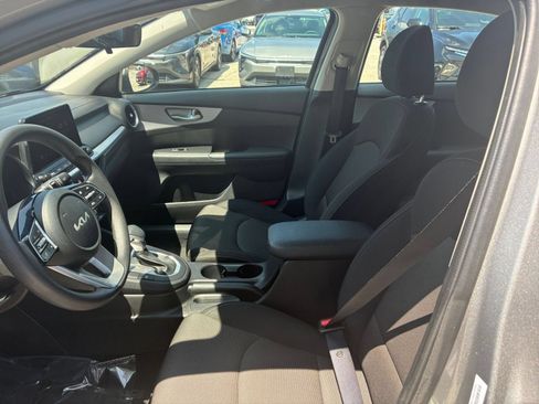 Used 2024 Kia Forte LXS FWD image 22