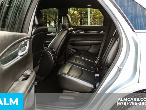 Used 2020 Cadillac XT5 Premium Luxury image 18