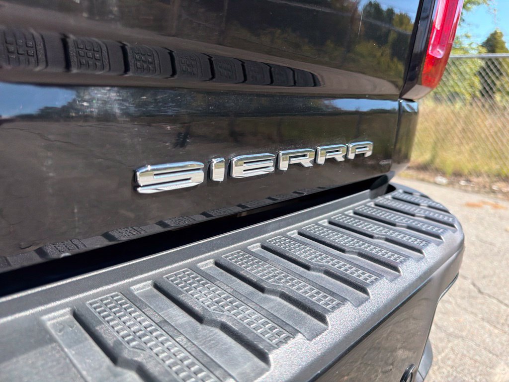 Used 2022 GMC Sierra 2500 Denali w/ Denali Ultimate Package AWD/4WD image 18