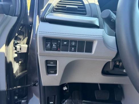 Certified 2024 Honda Odyssey EX-L image 20