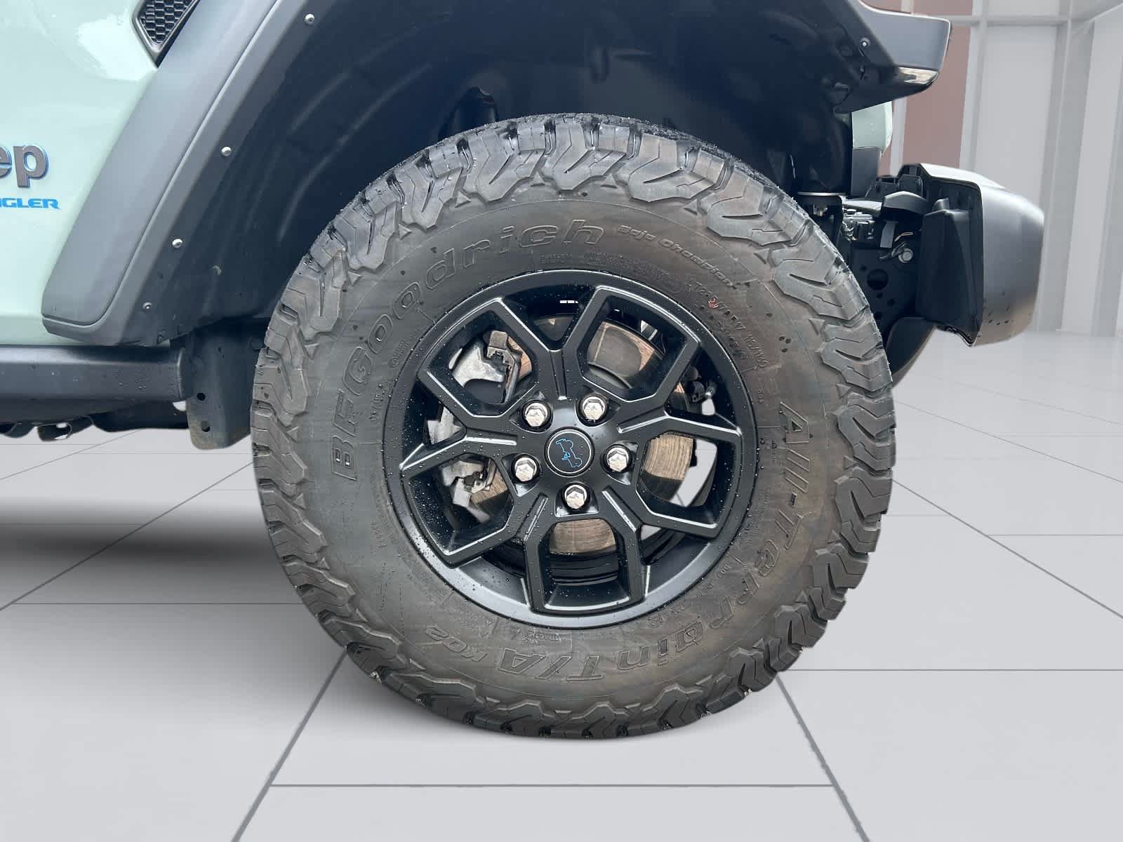 Used 2024 Jeep Wrangler Unlimited AWD/4WD image 12