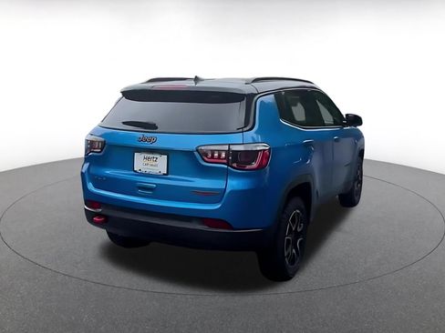 Used 2025 Jeep Compass Trailhawk AWD/4WD image 12