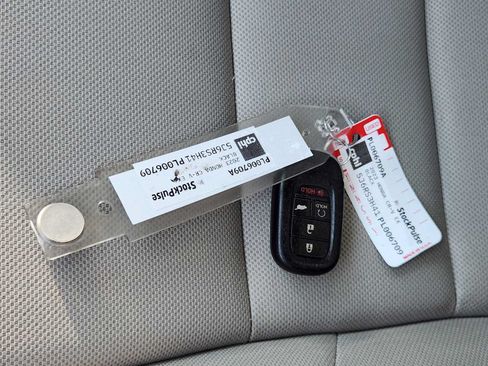 Certified 2023 Honda CR-V EX image 33
