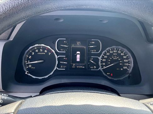 Used 2020 Toyota Tundra SR5 w/ SR5 Convenience Package image 26