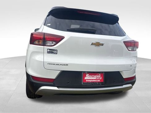 Certified 2022 Chevrolet TrailBlazer LT w/ Convenience Package image 17