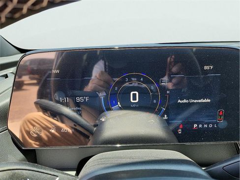 New 2025 Chevrolet Traverse LT w/ Driver Confidence Package image 23