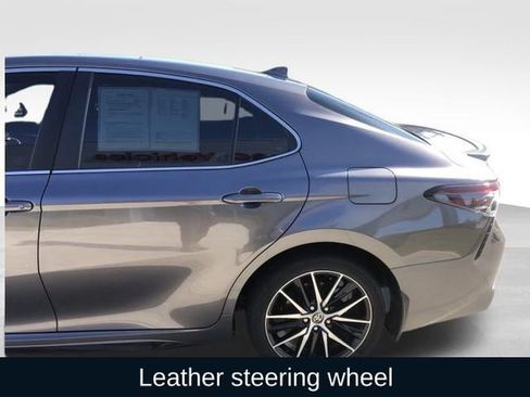 Used 2023 Toyota Camry SE image 17