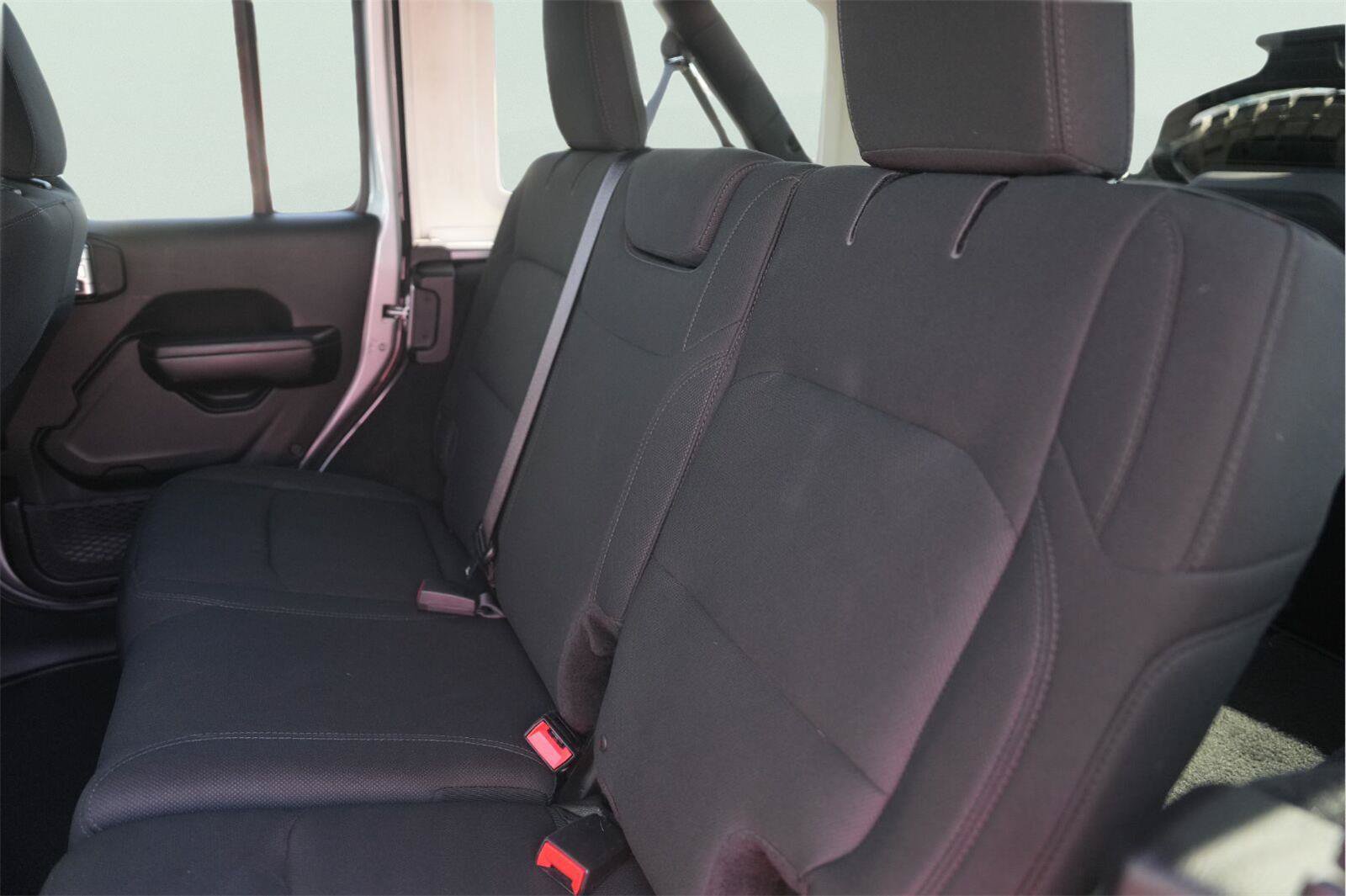 Used 2018 Jeep Wrangler Unlimited Sport S AWD/4WD image 13