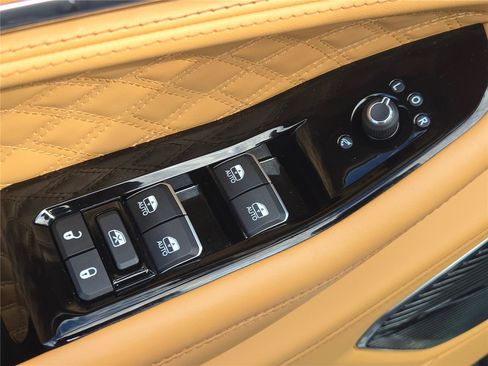 Used 2025 Jeep Grand Cherokee Summit AWD/4WD image 24