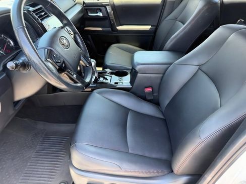 Used 2023 Toyota 4Runner TRD Off-Road Premium w/ Moonroof Package AWD/4WD image 15