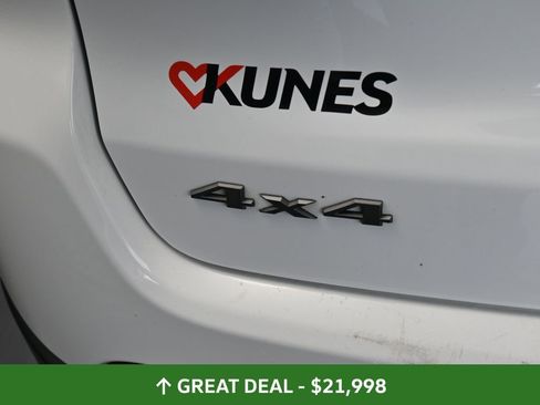 Used 2025 Jeep Compass Trailhawk w/ Trailer Tow Group image 20