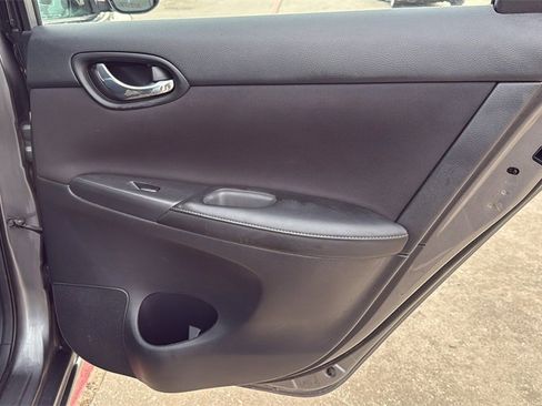 Used 2017 Nissan Sentra S image 26