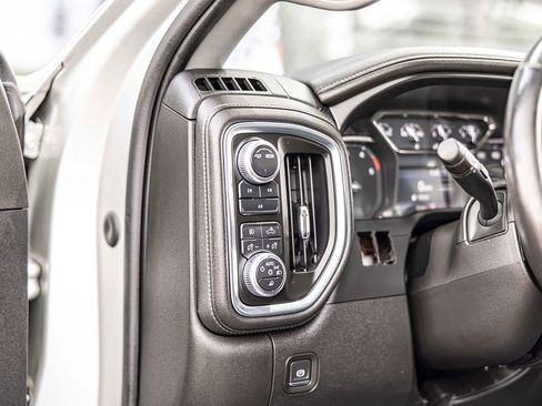 Used 2022 GMC Sierra 3500 SLE w/ SLE Value Package AWD/4WD image 19
