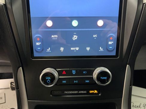 Used 2022 Ford Edge ST-Line image 9