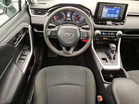 Used 2022 Toyota RAV4 LE image 20