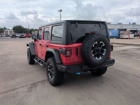 Used 2024 Jeep Wrangler Unlimited Rubicon 4xe AWD/4WD image 8