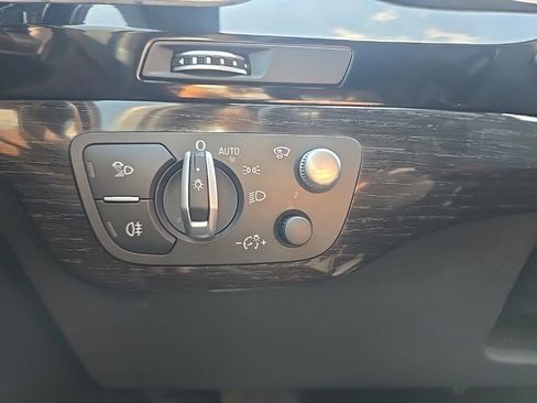 Used 2018 Audi Q7 3.0T Prestige AWD/4WD image 13