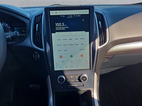 Certified 2022 Ford Edge SEL w/ Convenience Package image 17