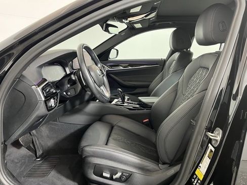 Used 2022 BMW 530i xDrive w/ Convenience Package image 11