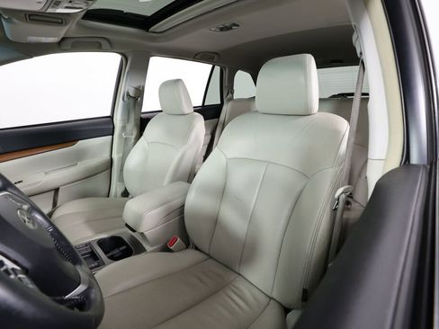 Used 2014 Subaru Outback 2.5i Limited w/ Moonroof Package image 11
