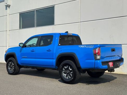Used 2020 Toyota Tacoma TRD Off-Road w/ Technology Package AWD/4WD image 5