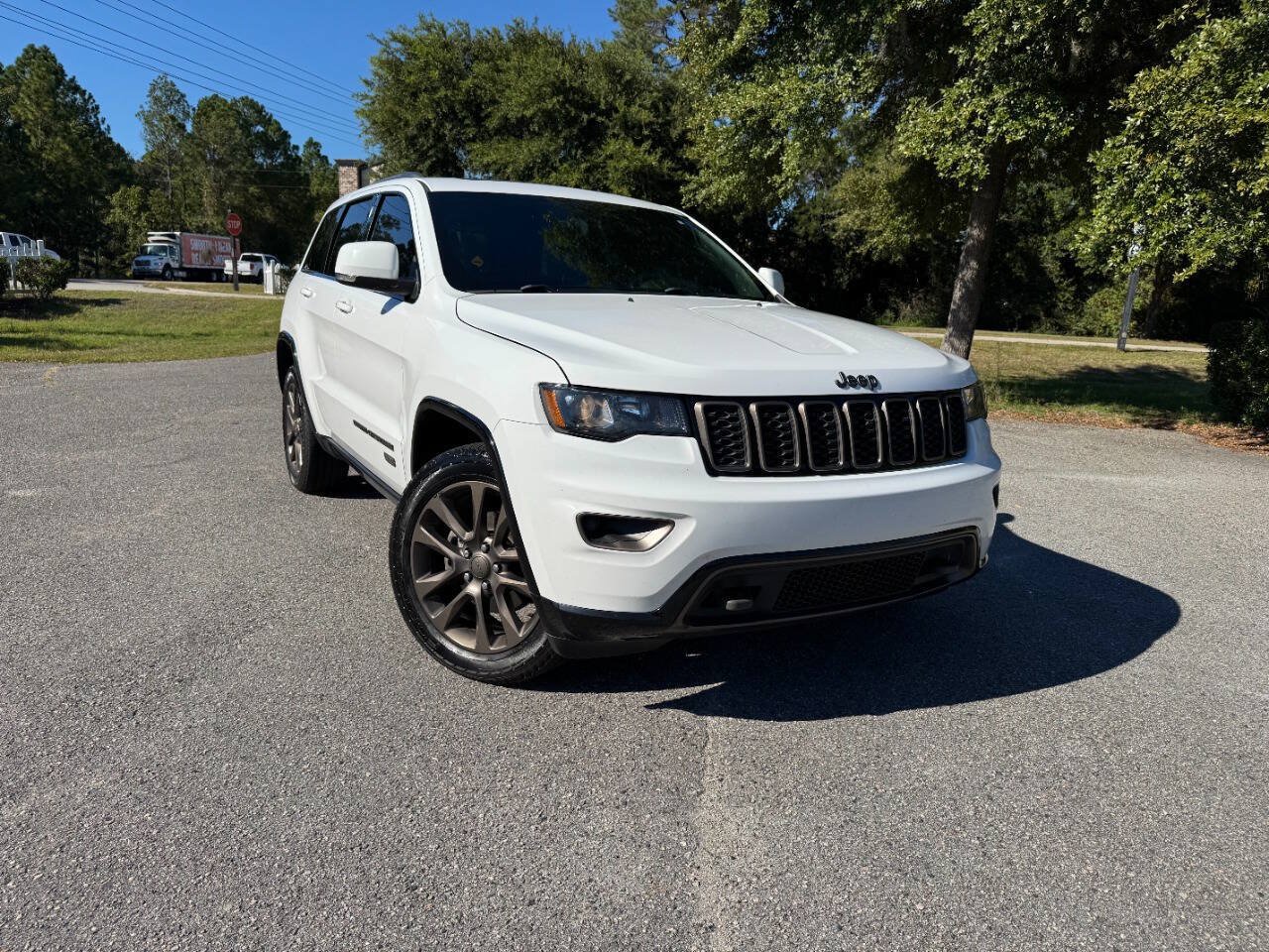 Used 2016 Jeep Grand Cherokee Limited 75th Anniversary AWD/4WD image 36