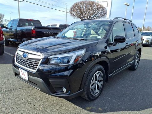 Certified 2021 Subaru Forester Premium image 3
