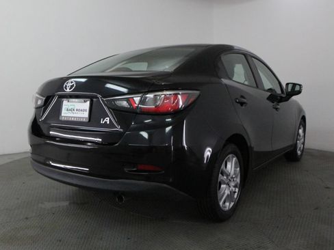 Used 2018 Toyota Yaris iA FWD image 9
