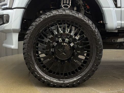 Used 2026 Ford F450 Platinum w/ FX4 Off-Road Package AWD/4WD image 10