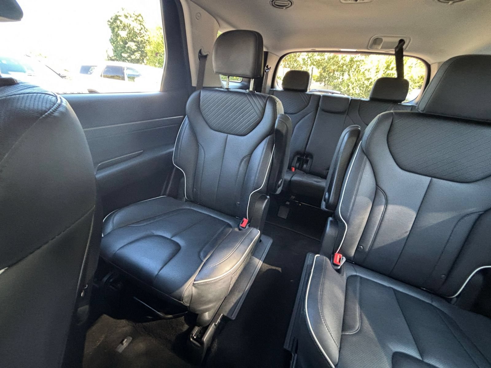 Used 2025 Hyundai Palisade SEL FWD image 42