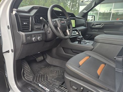 New 2026 GMC Sierra 1500 AT4 w/ AT4 Premium Package AWD/4WD image 18