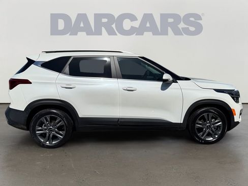 Used 2023 Kia Seltos S w/ Navigation Package image 8