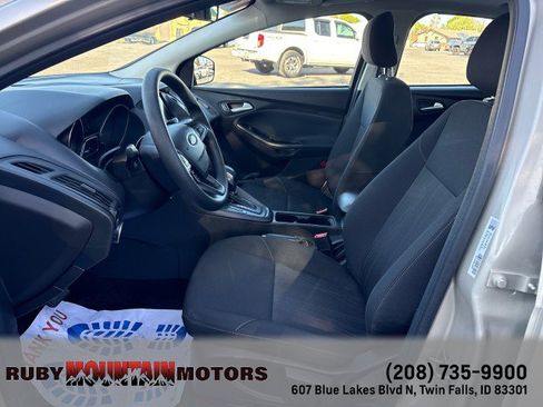 Used 2018 Ford Focus SEL FWD image 11