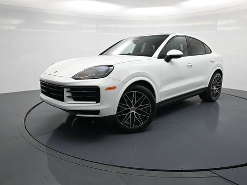 New 2026 Porsche Cayenne Coupe image 1