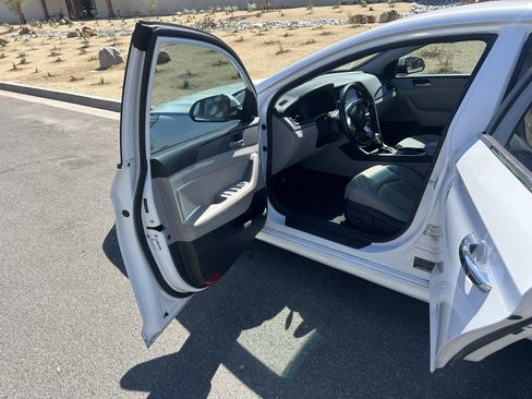 Used 2018 Hyundai Sonata SEL image 5
