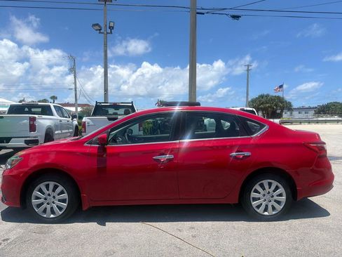 Used 2017 Nissan Sentra SV FWD image 2