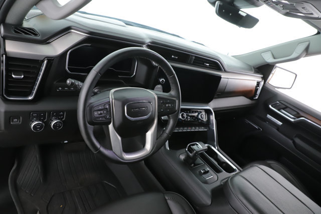 Used 2024 GMC Sierra 1500 Denali w/ Denali Reserve Package AWD/4WD image 18